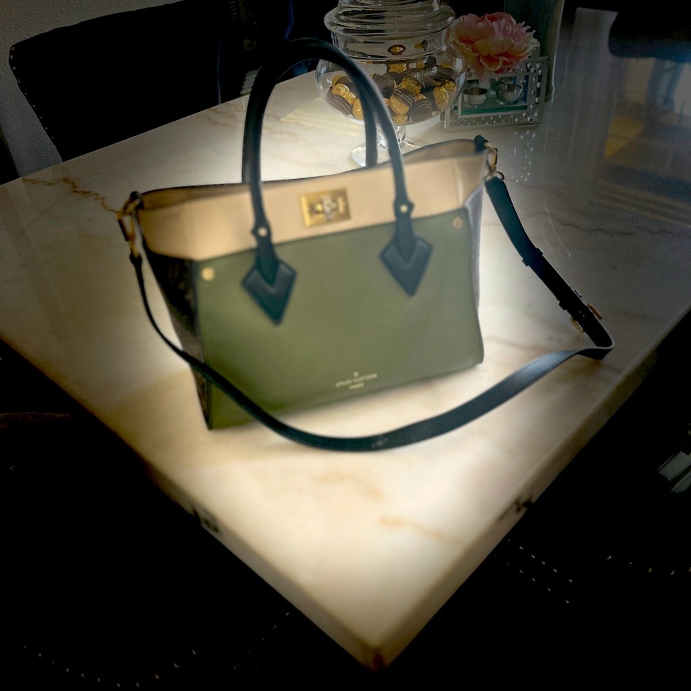 LOUIS VUITTON On My Side MM Monogram Canvas Shoulder Bag Cream